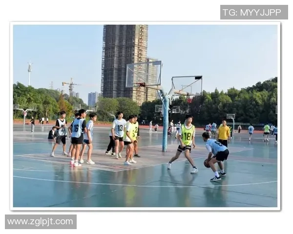 以篮球点燃青春激情共同追逐梦想展现团队力量与拼搏精神